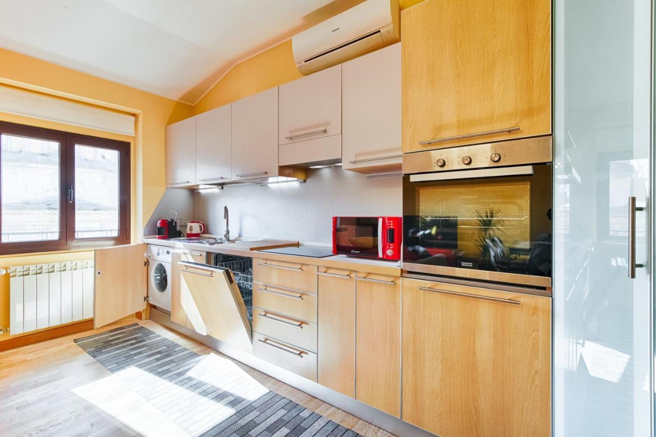 Frida Apartment Nuovo Luminoso Con Vista Aperta ترييستي المظهر الخارجي الصورة